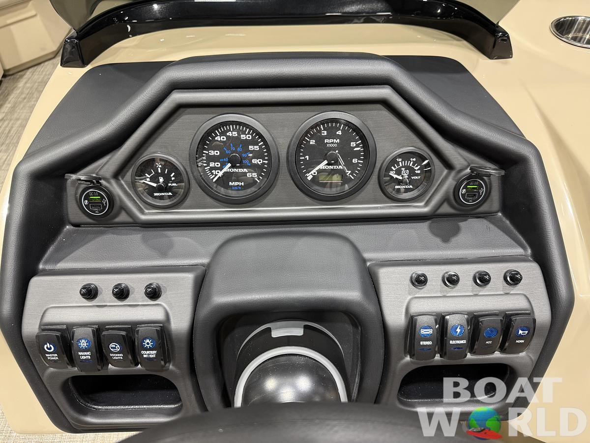 2026 Bentley Legacy 220 Navigator Quad Lounge Pontoon $36995