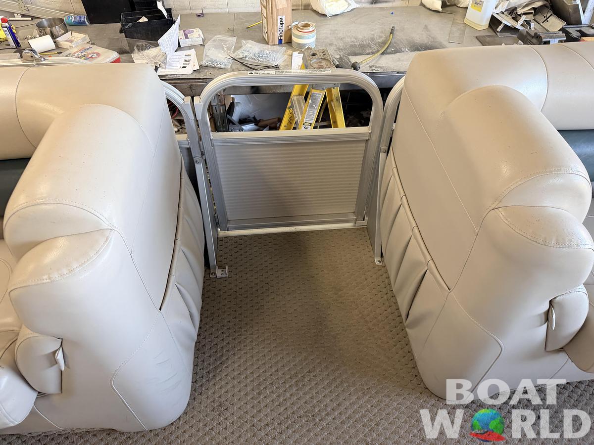 Used 2007 Princecraft  20 Versailles Pontoon & 60HP Mercury 4Stroke - $14,995