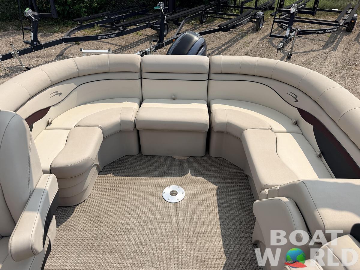 Used 2019 Bennington 21 SX Quad Lounge & Yamaha 90HP 4Stroke -$29,995