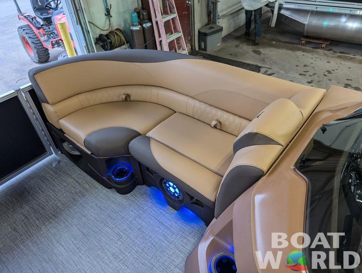 2026 Tahoe LTZ 300HP QLS 2385 Tritoon $69,995