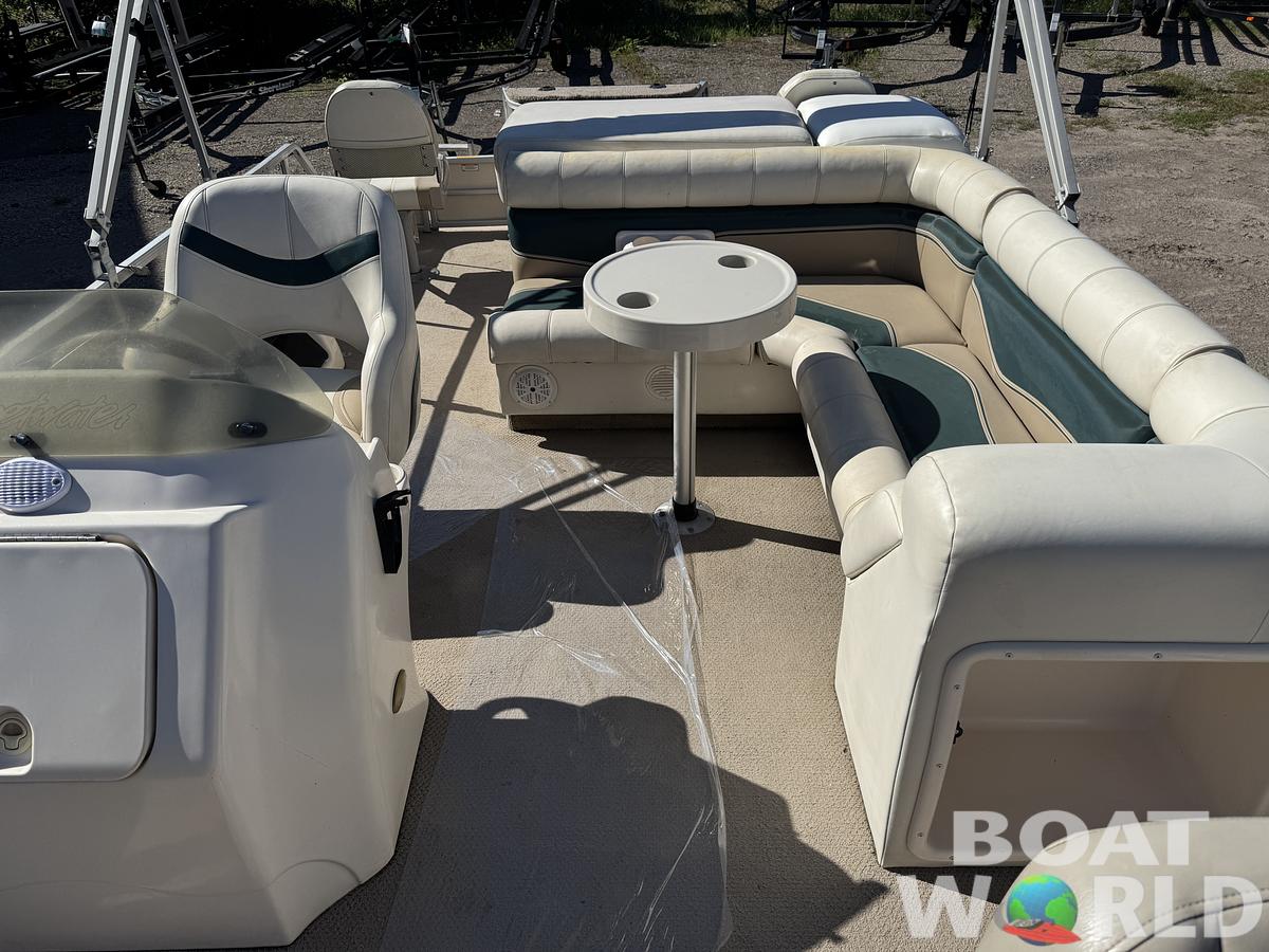 Used 2004 Sweetwater 2222 DF Pontoon