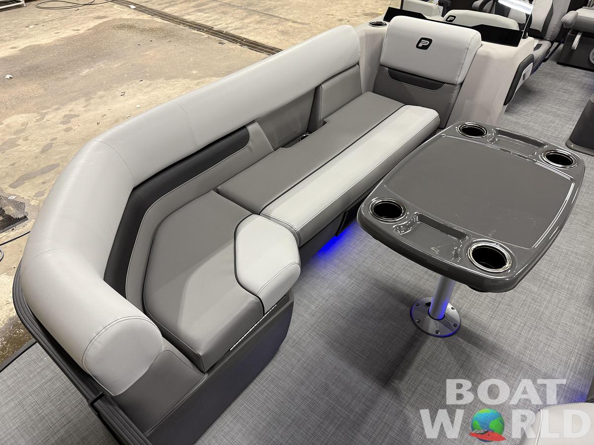 2026 Princecraft Vectra 23 RL Dinette Swingback Pontoon