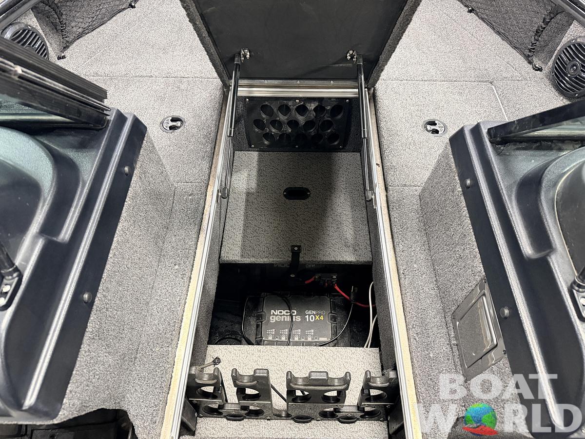 Used 2022 Lund 1875 Pro-V &  200HP Mercury ProXS - $49,995