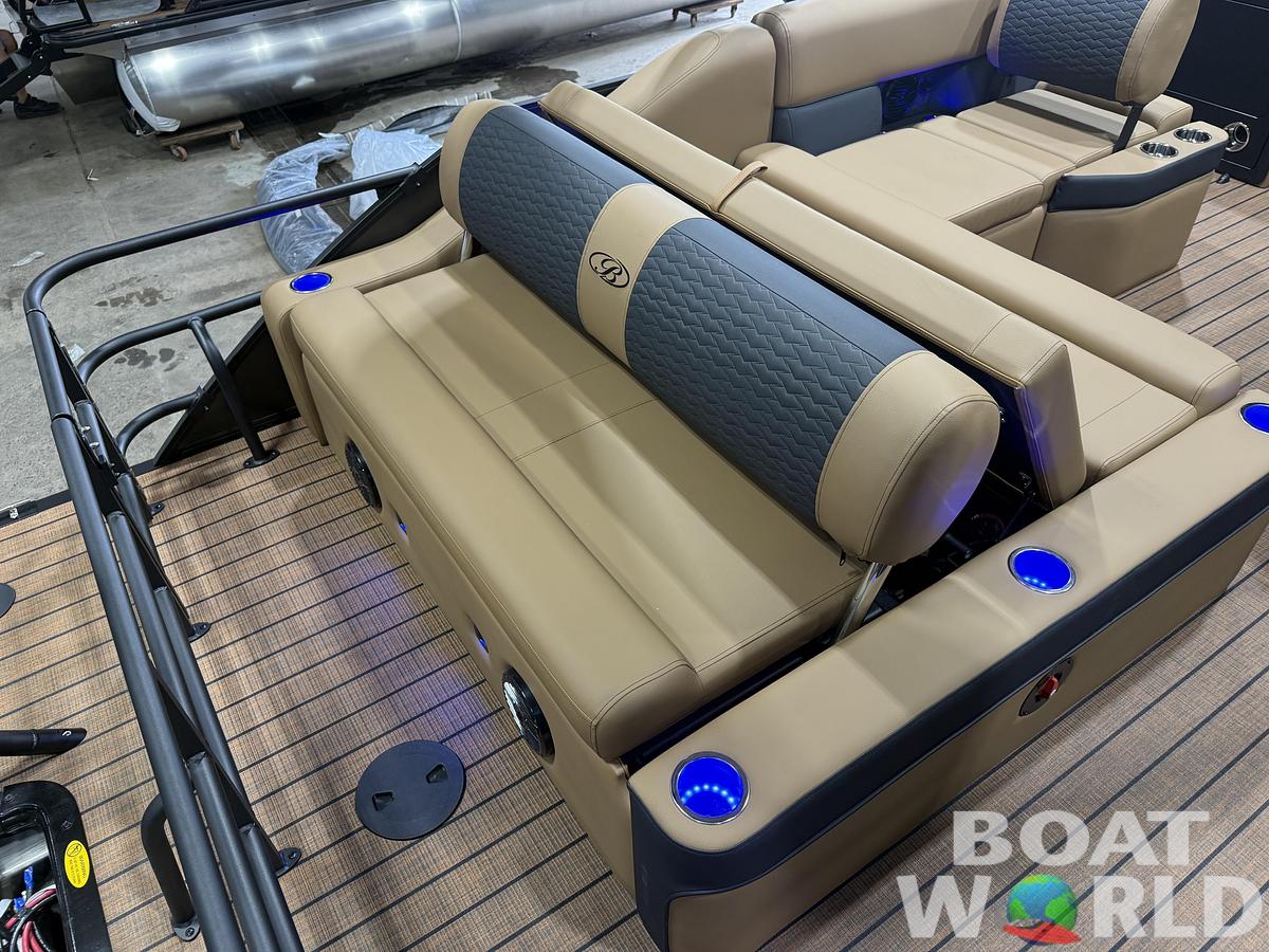 2027 Bentley Elite 223 Lounge Swingback Tritoon $66,995