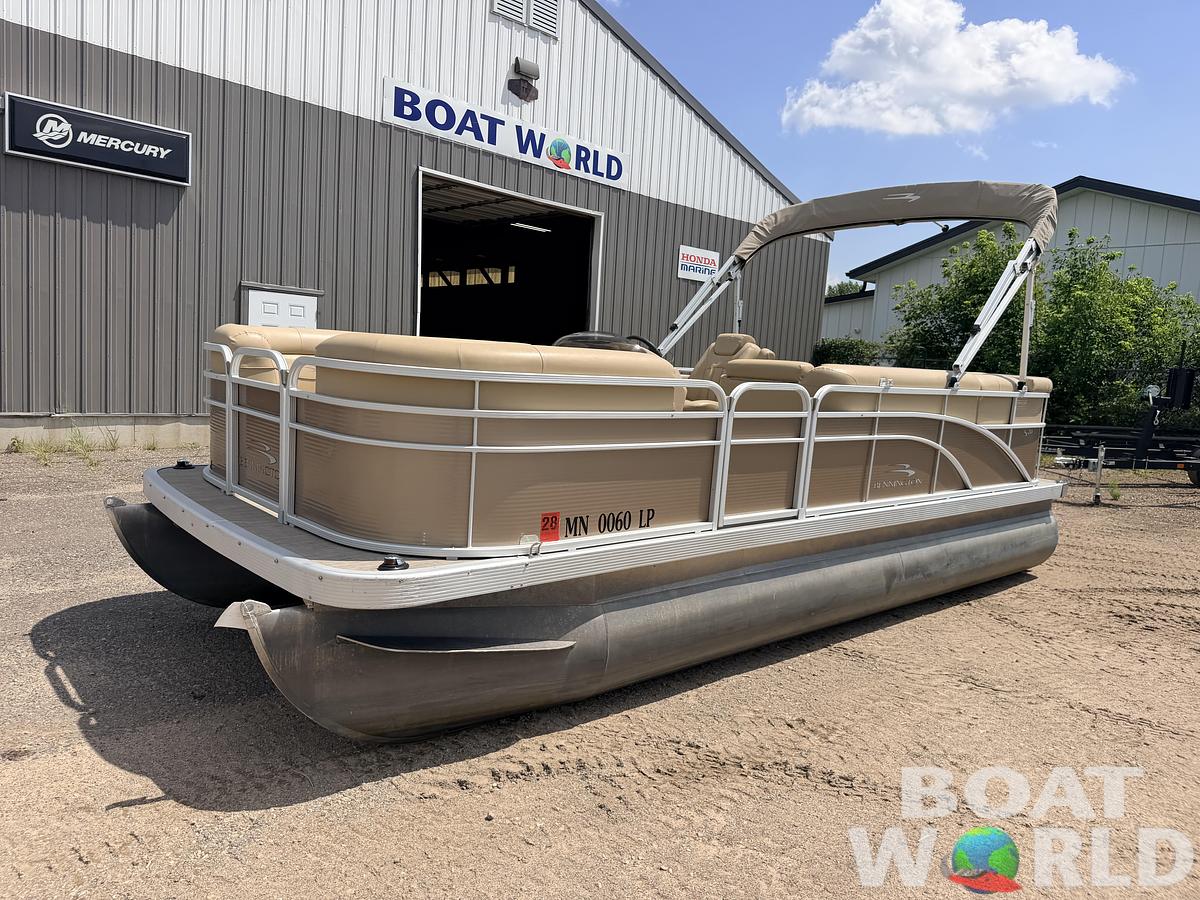 Used 2017 Bennington 208 SL & 50HP Yamaha 4Stroke -$24,995