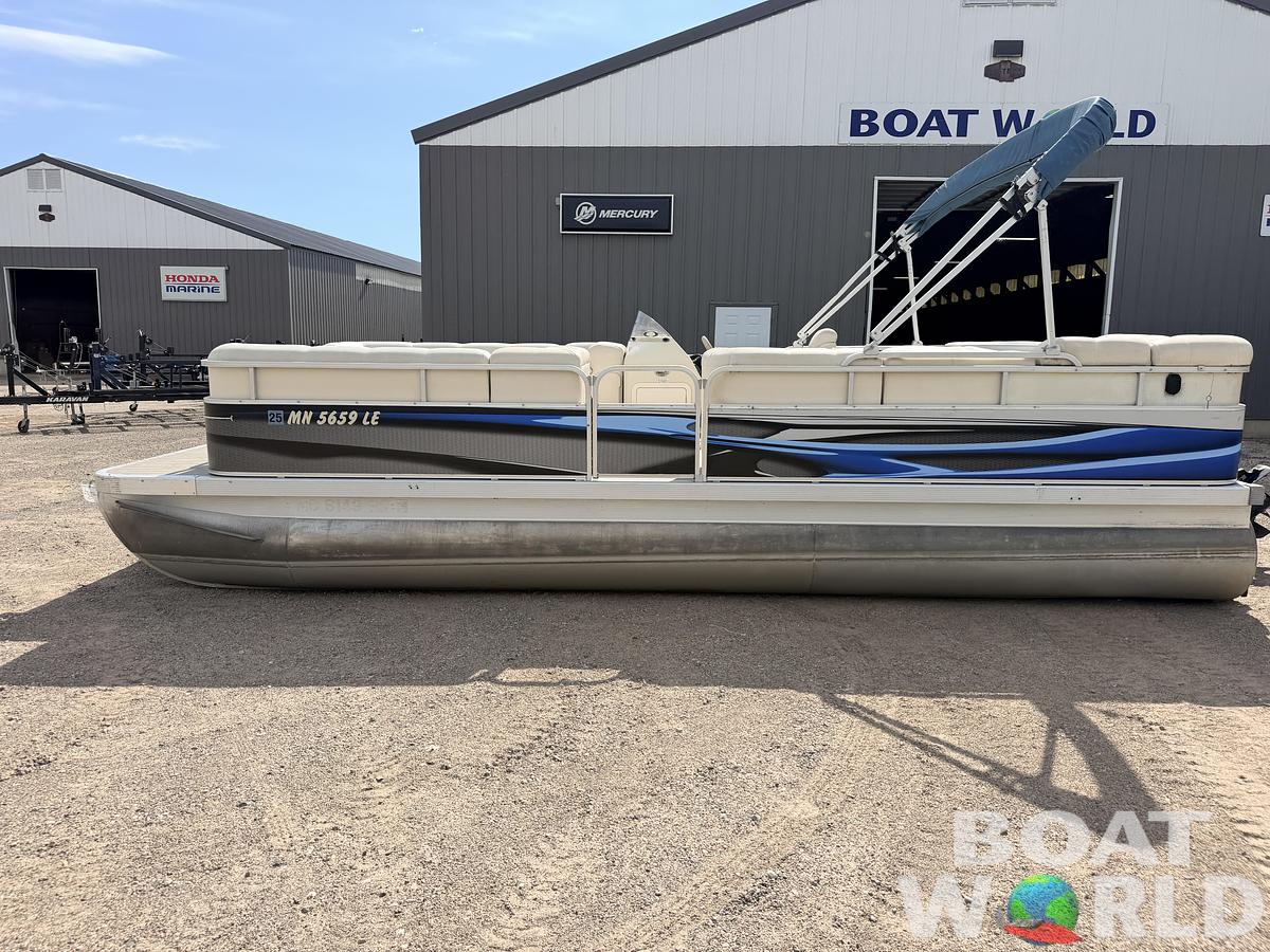 Used 2000 Bennington 2275 LX & 50HP Mercury 4Stroke -$12,995