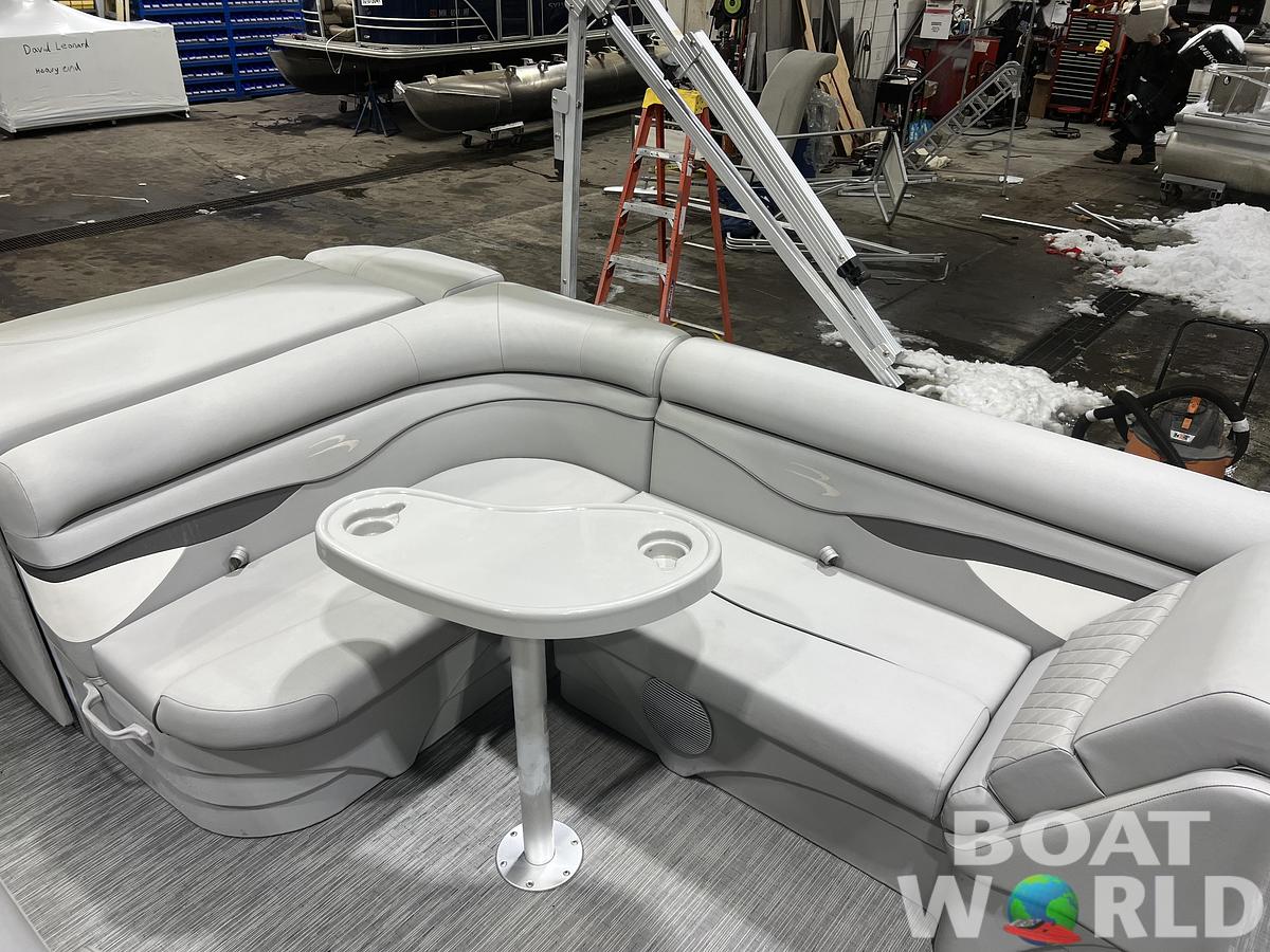 Used 2023 Bennington 21 SLCP Pontoon