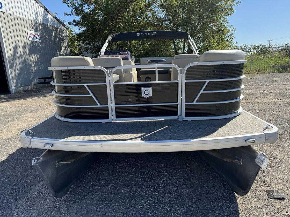 Used 2020 Sweetwater SW 2086 Cruise Pontoon with 70HP Yamaha 4-S EFI