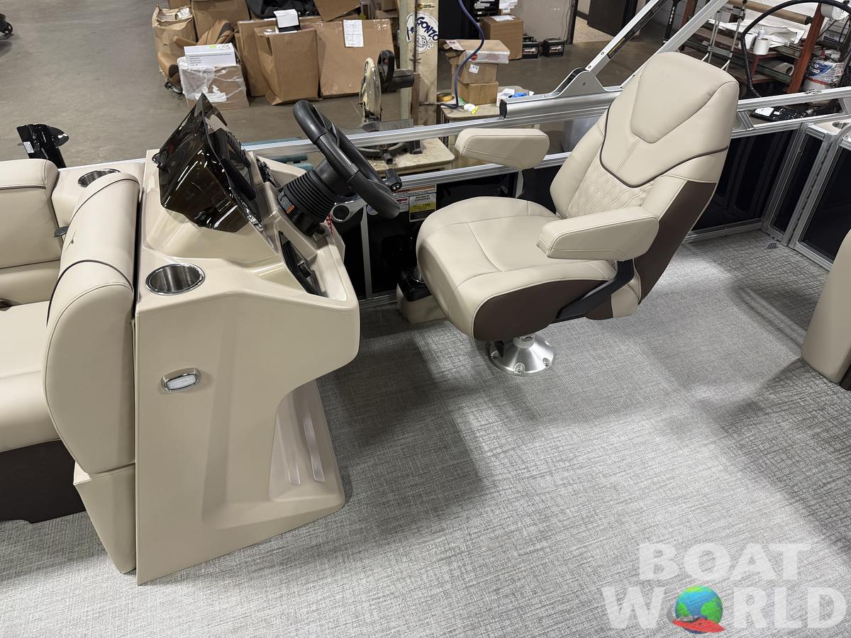 2026 Tahoe Pontoons Sport 2385 Swingback (VRB) & Honda 4-Stroke EFI