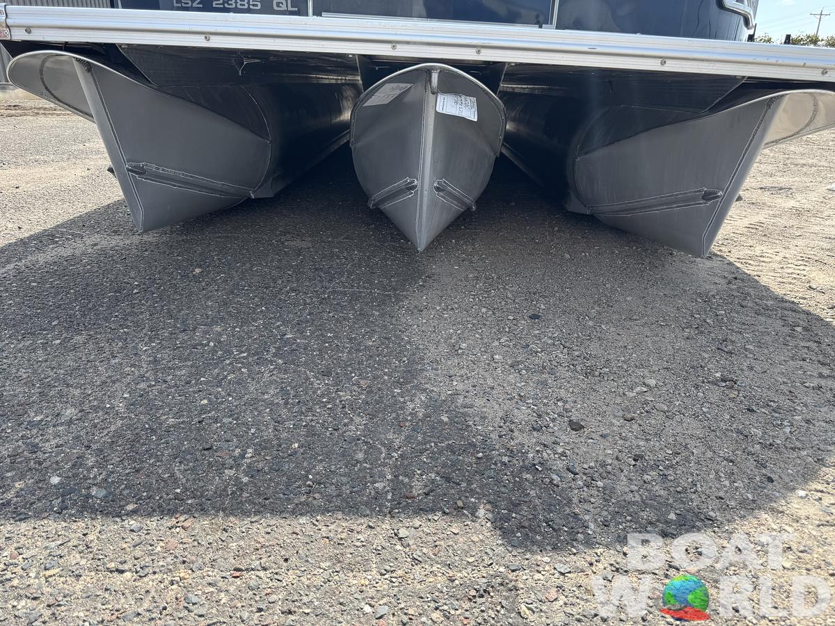 Used 2023 Avalon LSZ 2385 QL Tritoon Pontoon