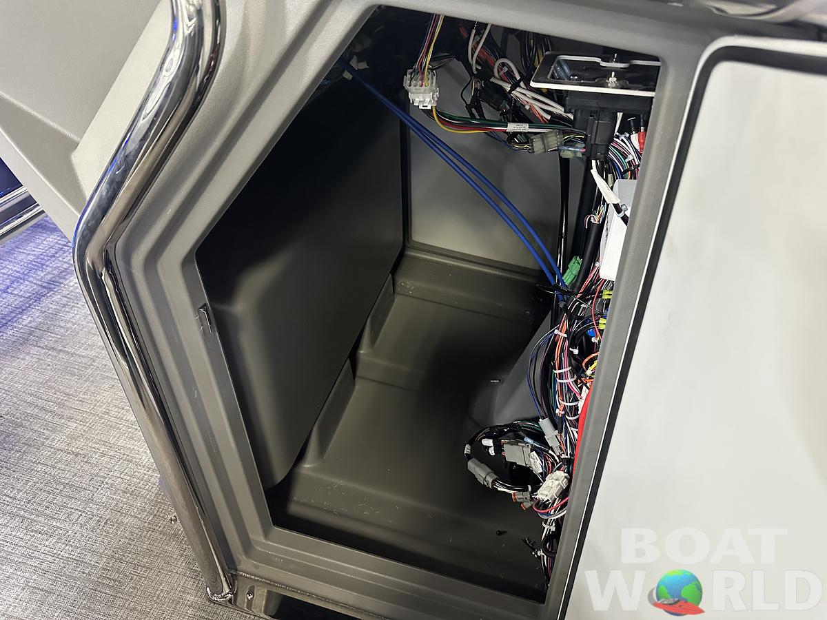 2025 Tahoe Pontoons GEOfish CRF 2585 Tritoon & Honda 4-Stroke EFI