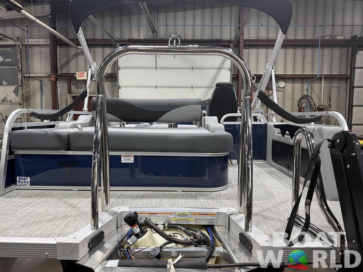 2026 Tahoe LTZ 2385 Swingback (VRB) Pontoon $38995