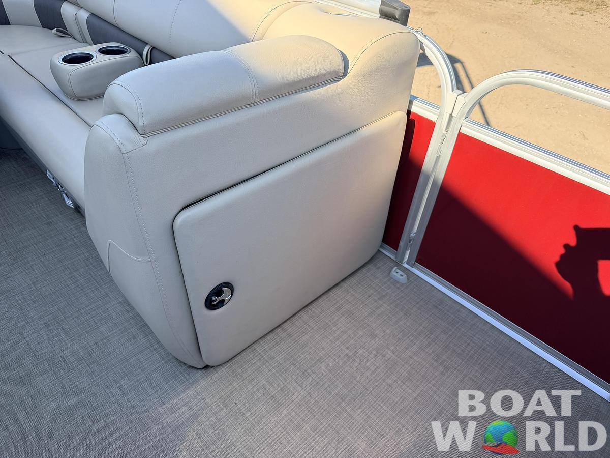 Used 2023 Sun Tracker Party Barge 20 DLX & 90HP Mercury 4Stroke -$27,995