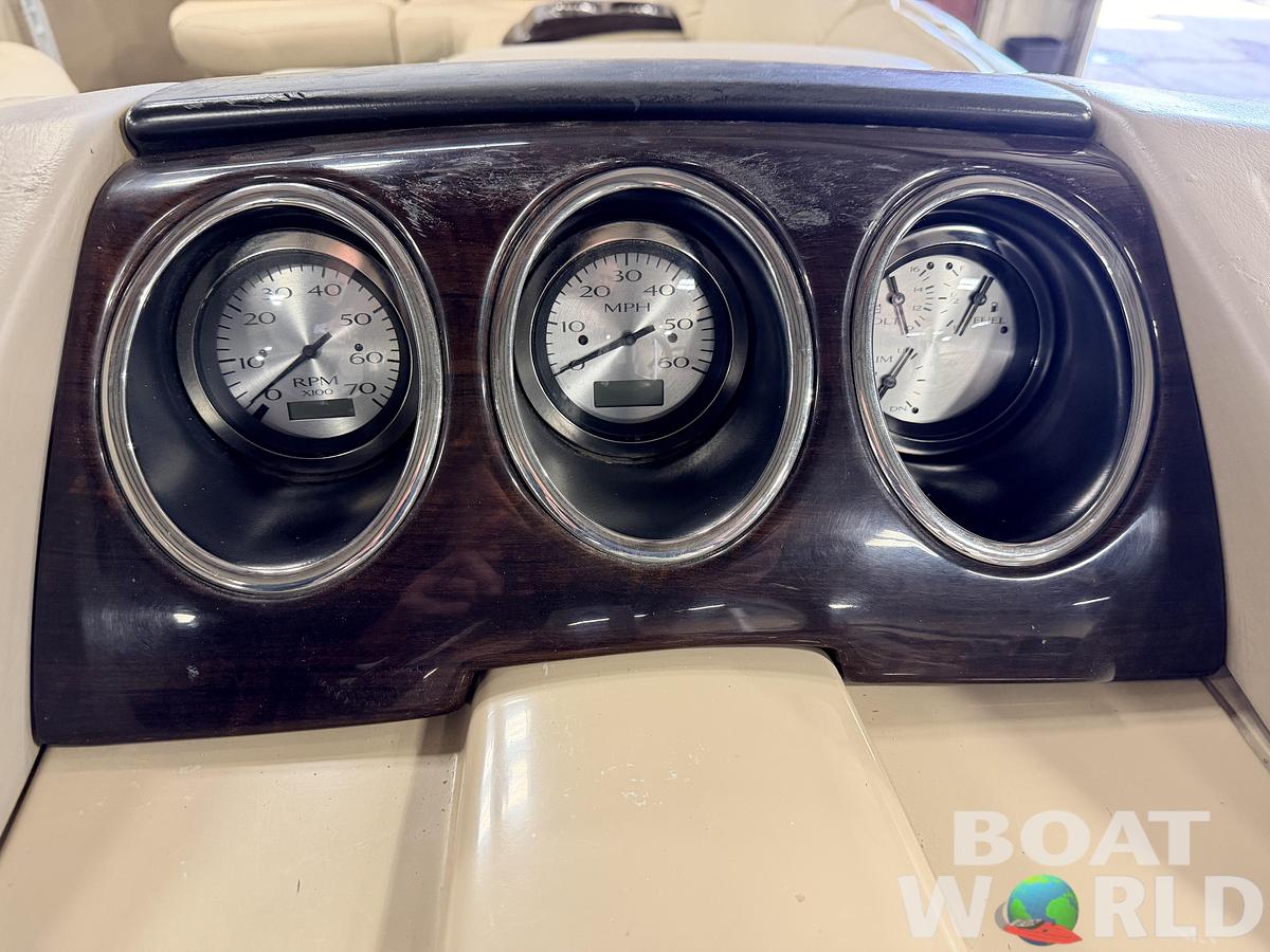 Used 2014 Bennington 2375RL & 70HP Yamaha 4Stroke - $21,995