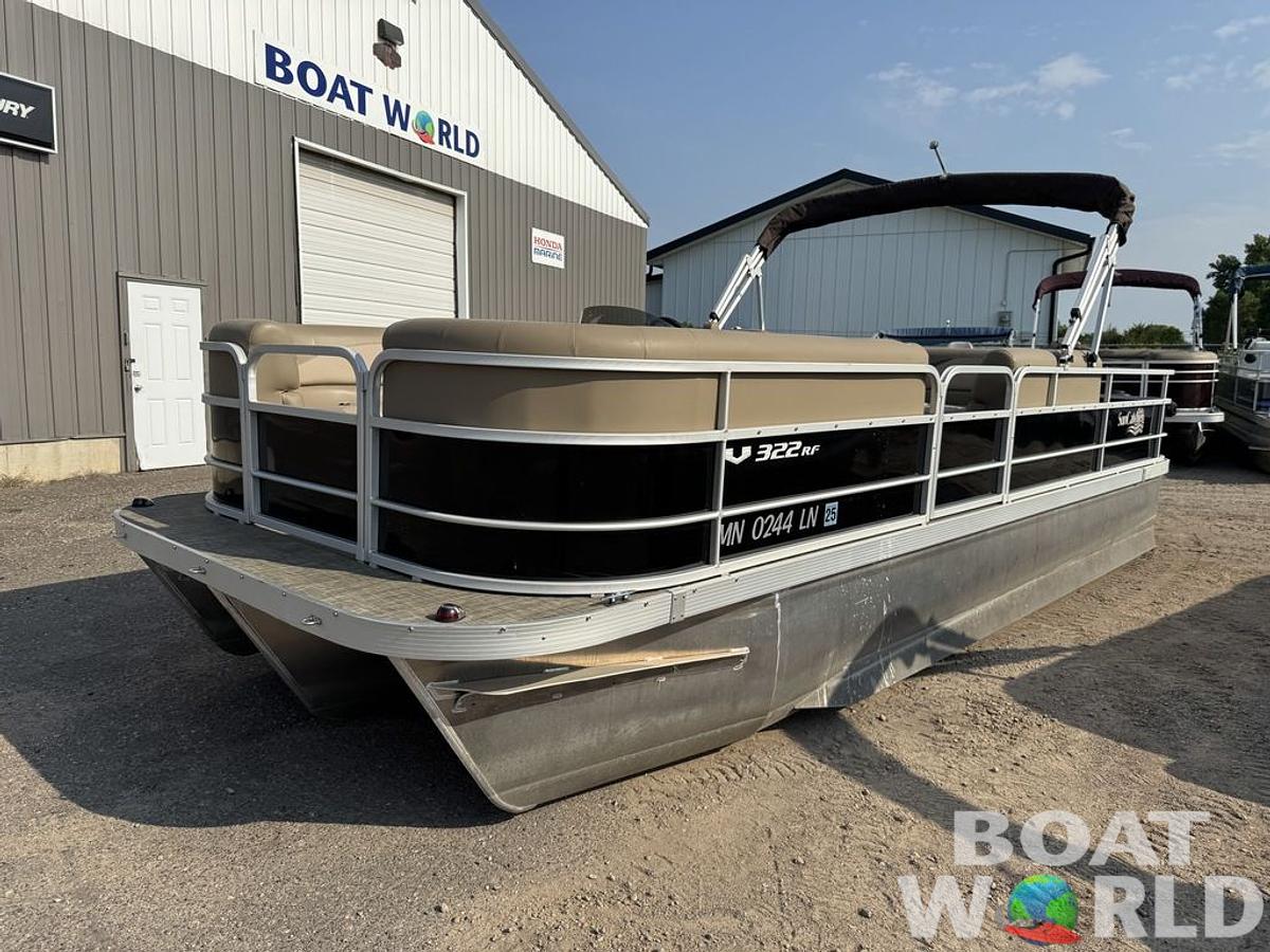 Used 2016 SunCatcher V322 RF Tritoon Pontoon