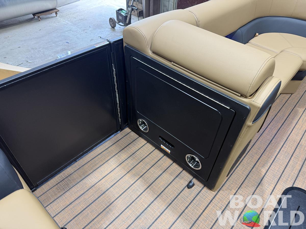 2027 Bentley Elite 223 Lounge Swingback Tritoon $66,995