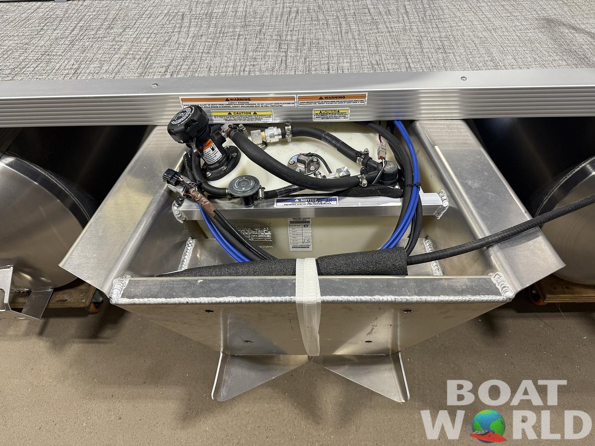 2026 Tahoe Pontoons Sport 2385 Swingback (VRB) & Honda 4-Stroke EFI