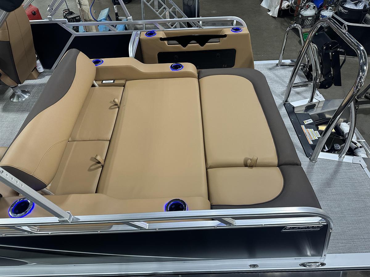 2025 Tahoe Pontoons LTZ 2385 Swingback (VRB) Windshield Tritoon & Honda 4-Stroke EFI