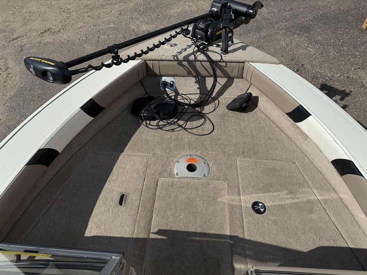 Used 2010 Smoker Craft Pro Mag 182