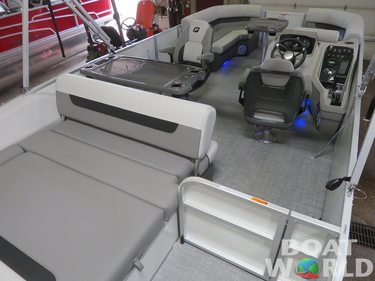 2025 Princecraft Vectra 21 RL Swingback SS Pontoon & Mercury 4-Stroke EFI