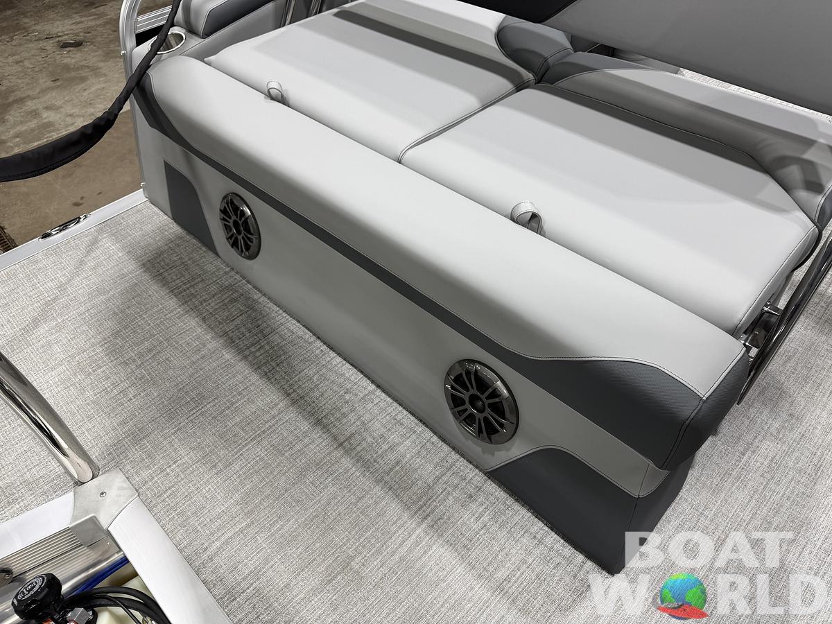 2026 Tahoe Pontoons LTZ 1985 Cruise Rear Bench (CRB) 
