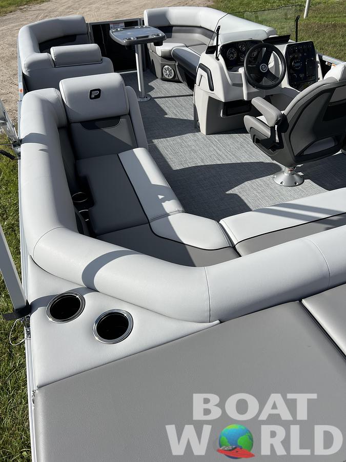 2026 Princecraft Vectra 21 Cruise Lounge Pontoon & Mercury 4-Stroke EFI