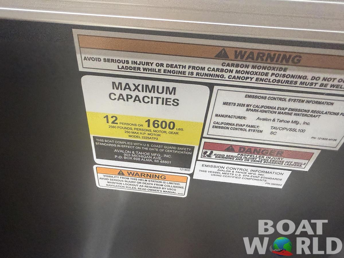 2026 Tahoe Pontoons LTZ 2385 Elite Windshield Tritoon