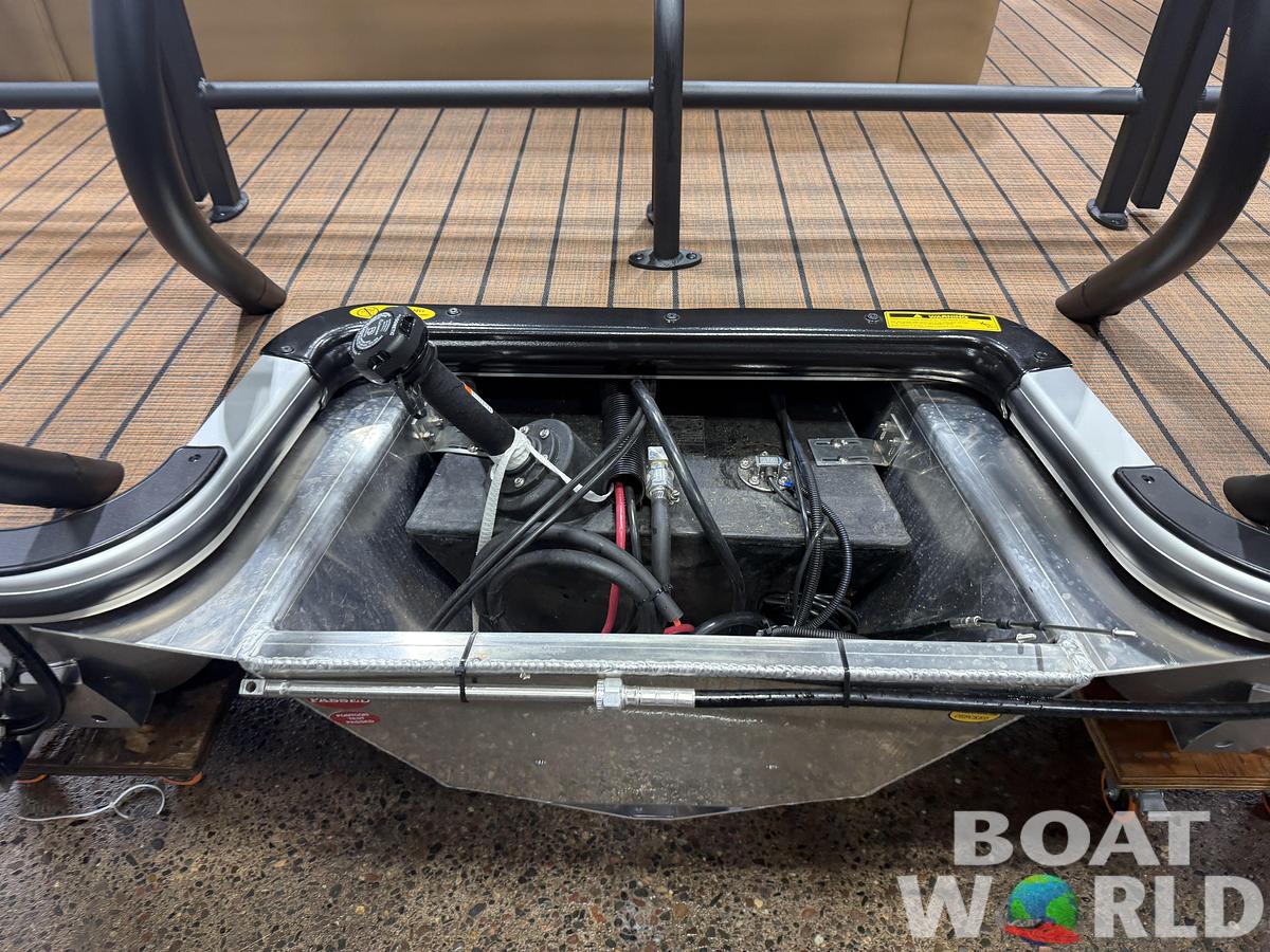 2027 Bentley Legacy 220 Swingback Pontoon & 4-Stroke Outboard $43995