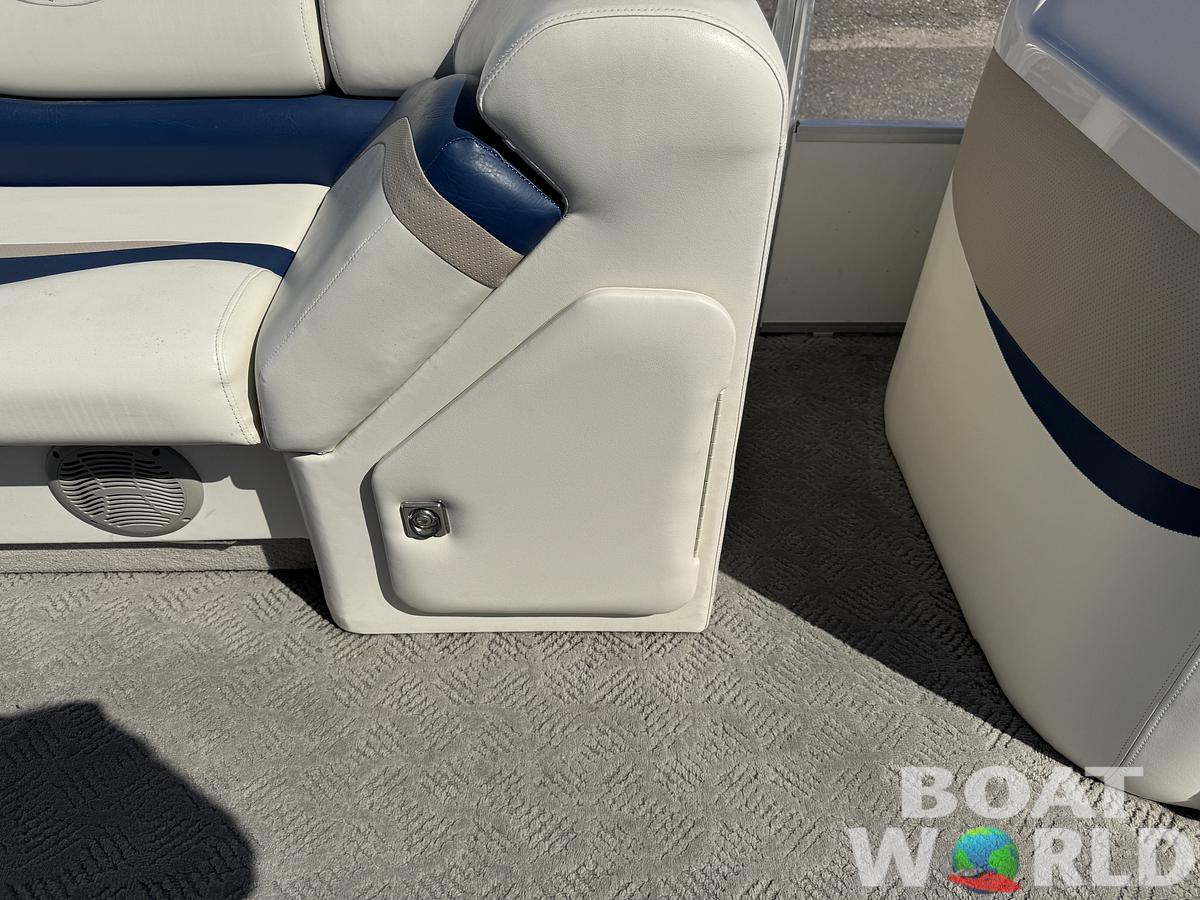 Used 2004 Fisher 220 Freedom Pontoon