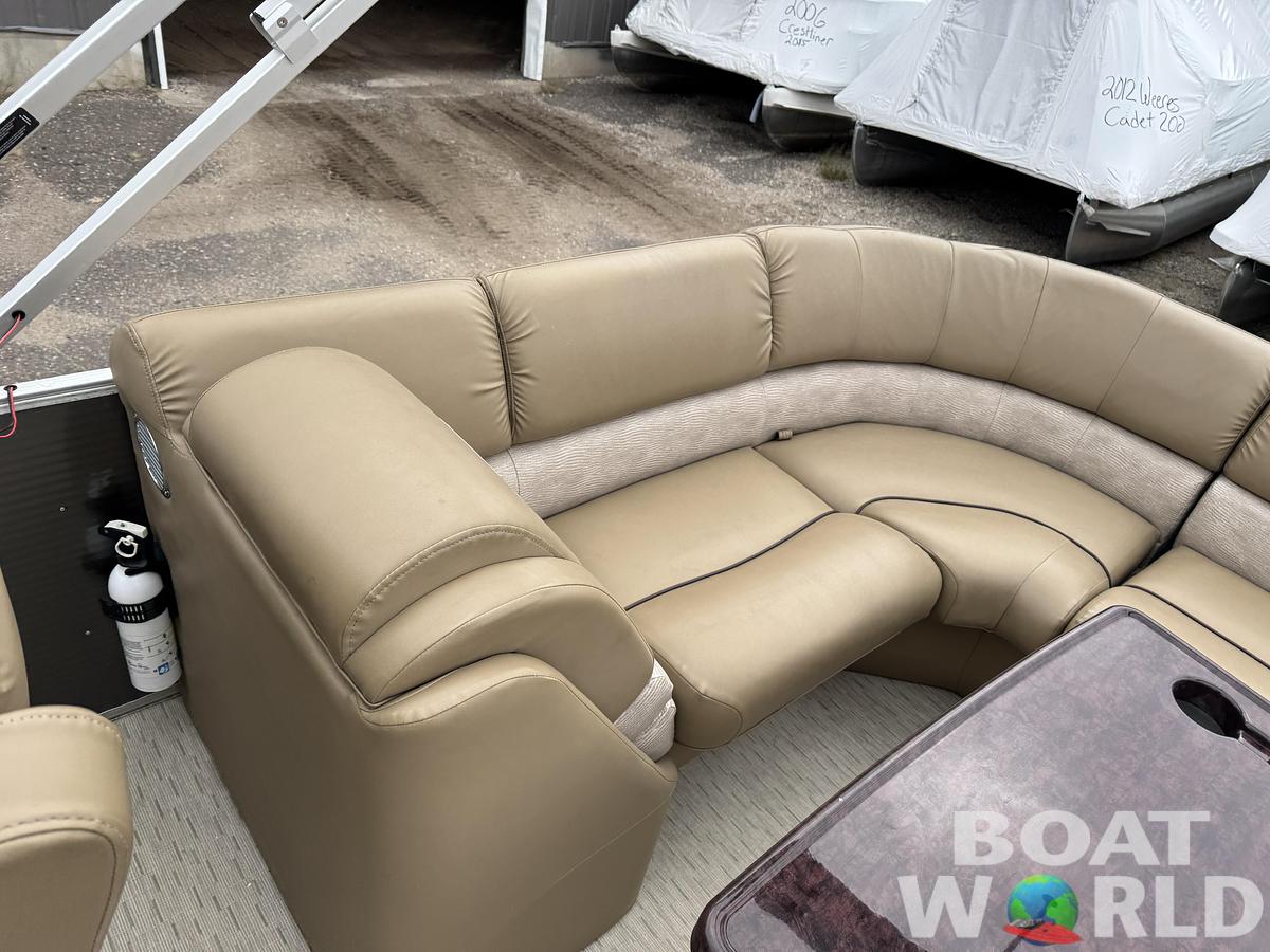 Used 2016 Bennington 2250 GSR Pontoon