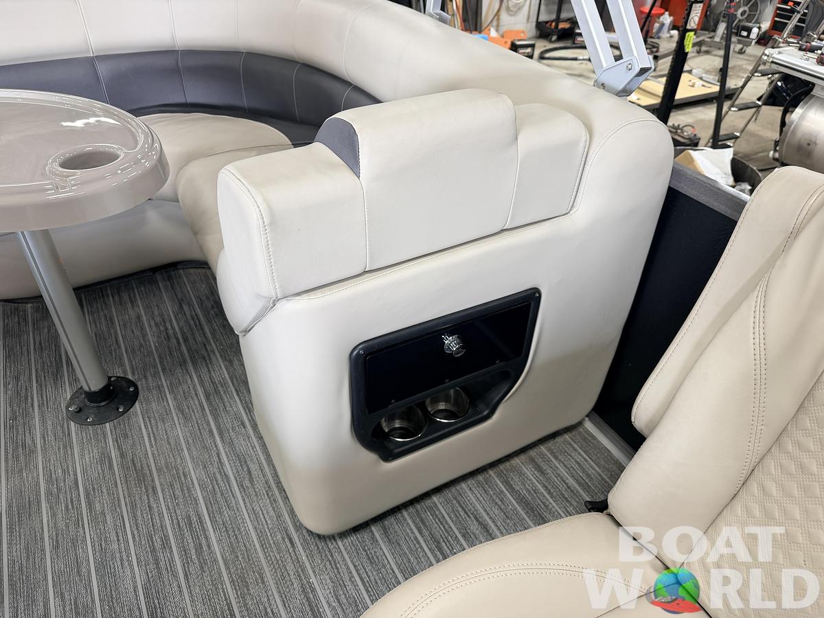Used 2020 Premier 220 SunSation & 100HP Honda 4Stroke - $29,995