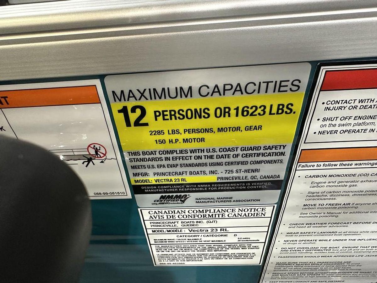 2025 Princecraft Vectra 23 RL Swingback Lounge Pontoon & Mercury 4-Stroke EFI