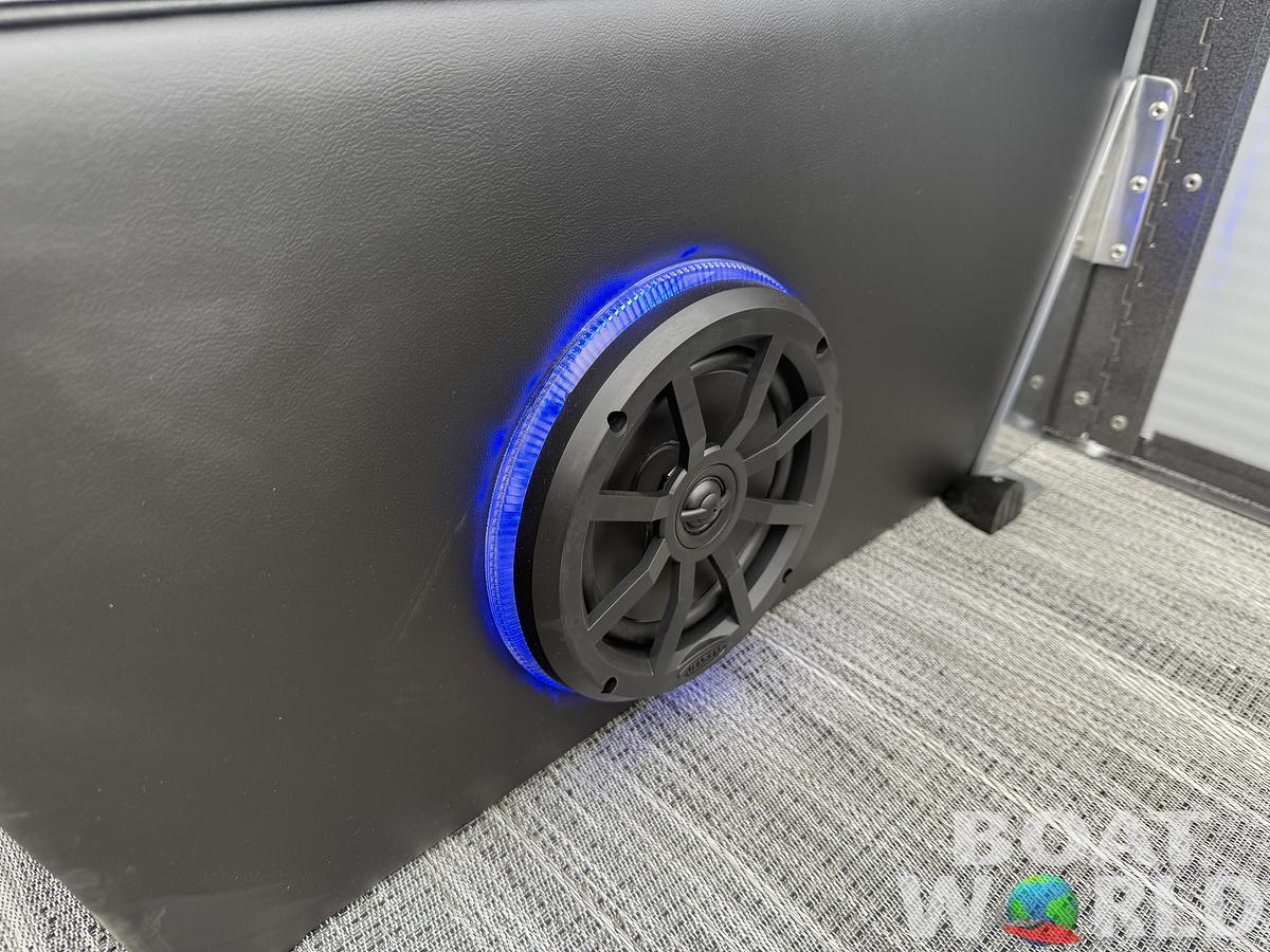 2025 Montego Bay 8522 Fish & Cruise Tritoon & Honda 150HP 4-Stroke EFI