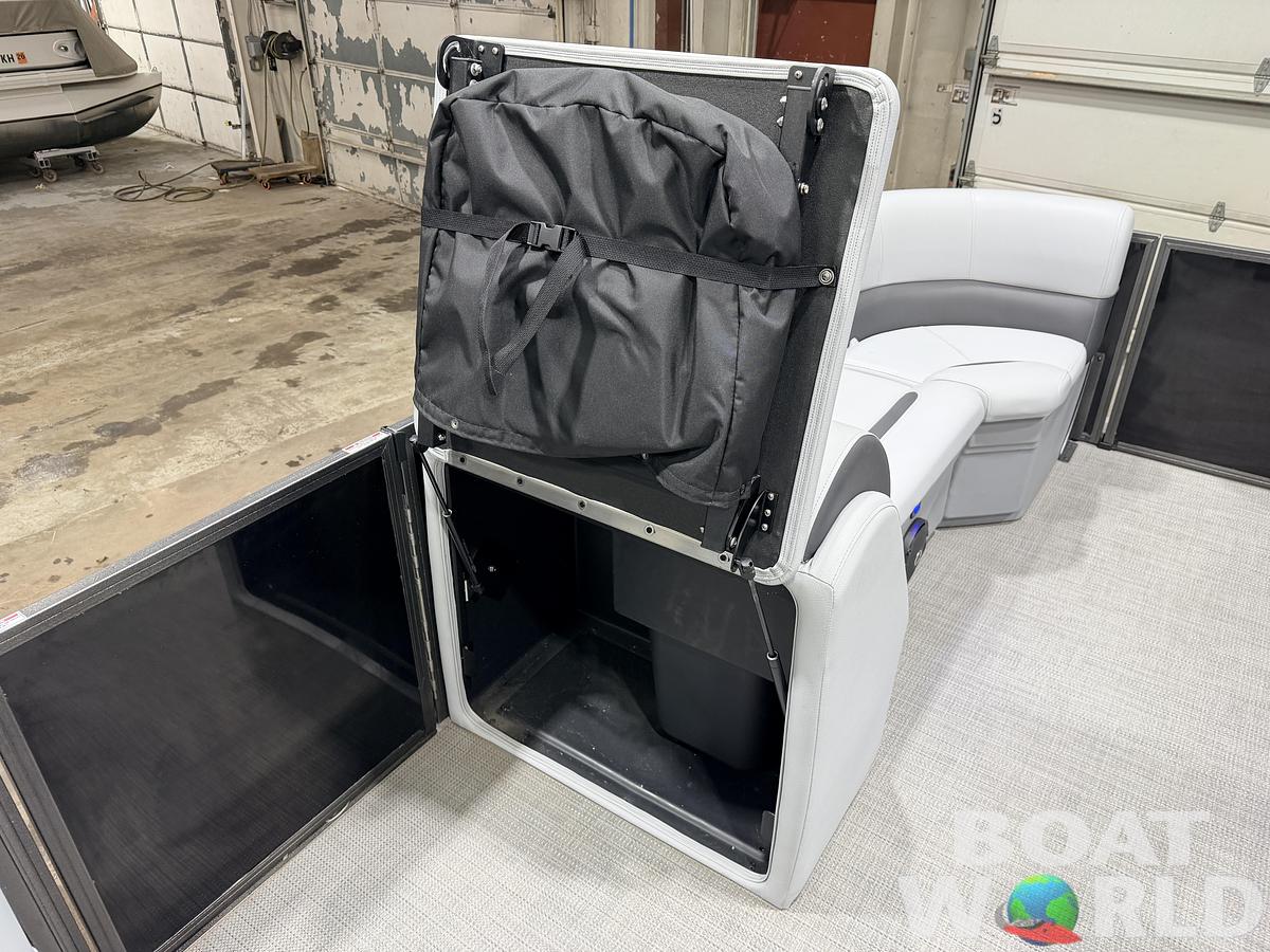 Used 2024 Bentley Pontoons Legacy 223 Navigator Quad Lounge Tri-toon Pontoon & 150HP Honda 4-Stroke EFI