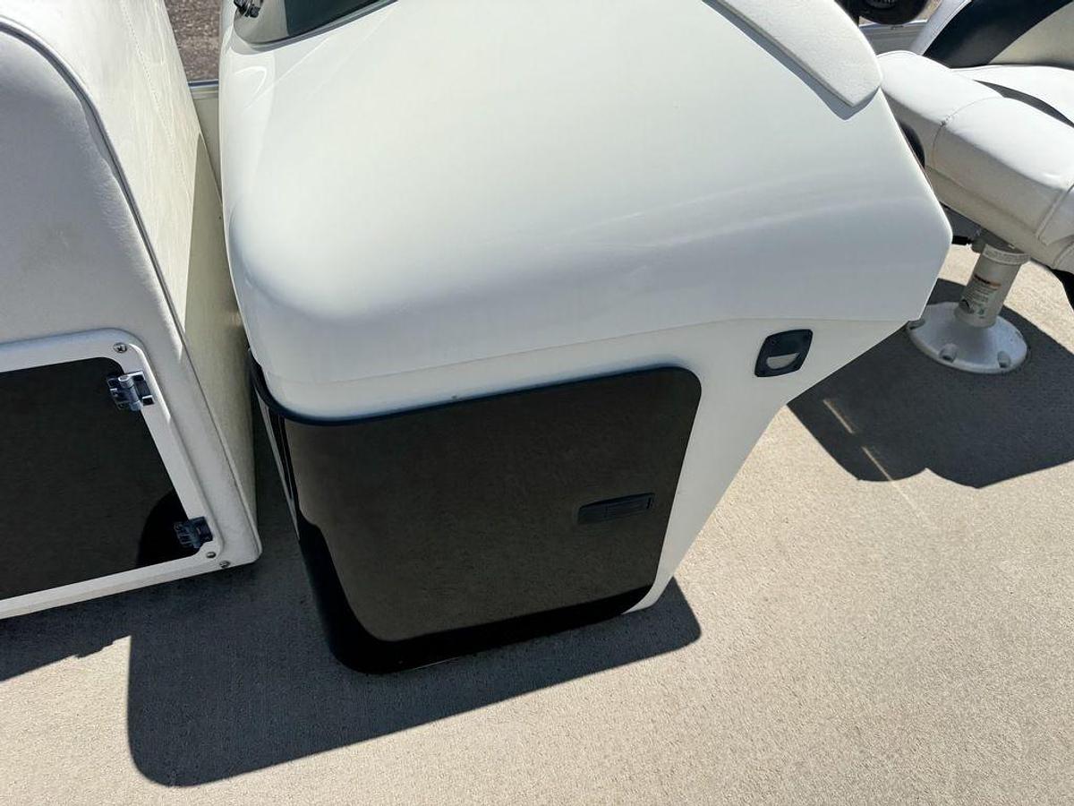 Used 2003 Weeres 220 Sun Deck SE Pontoon