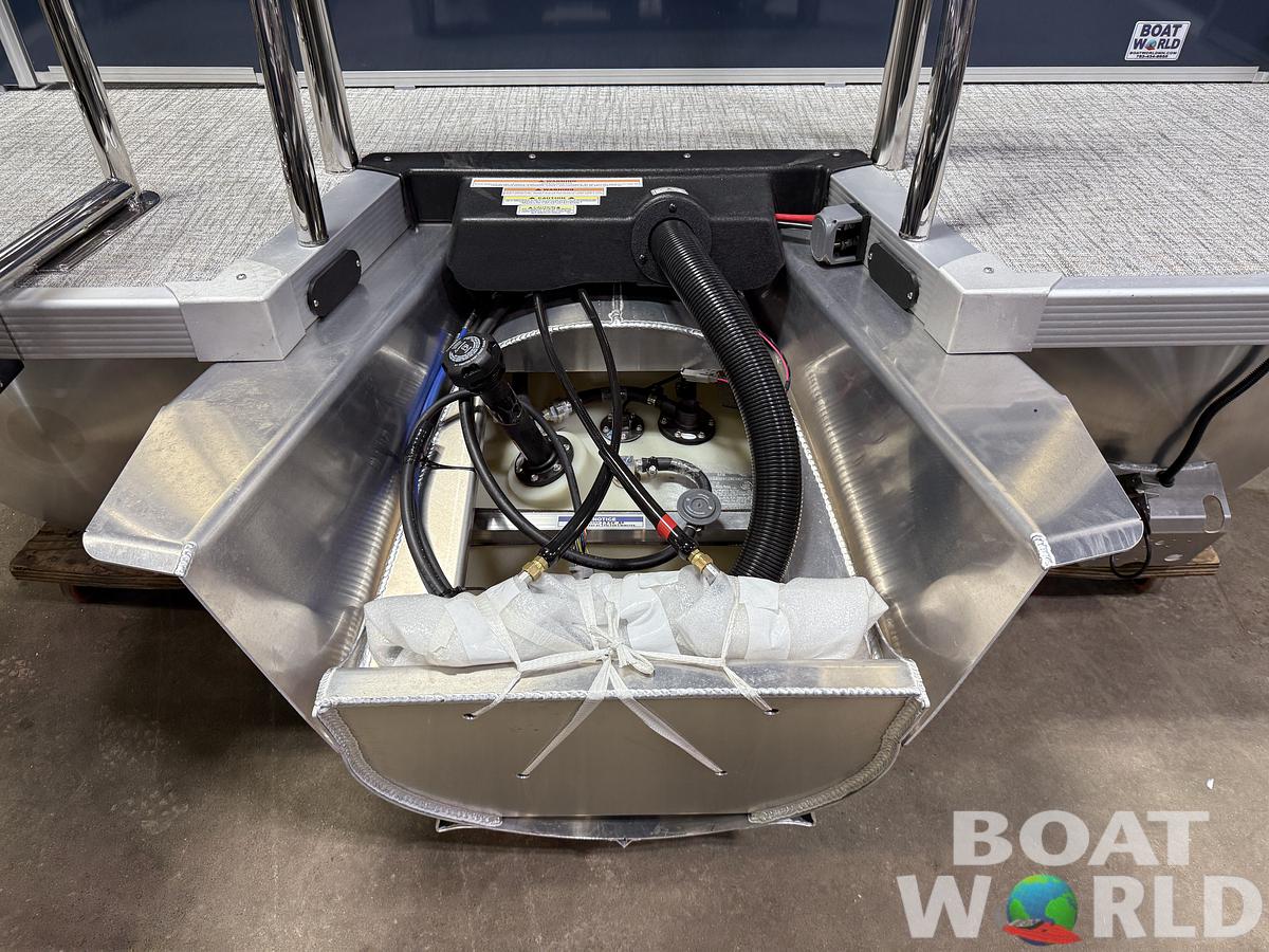 2025 Tahoe Pontoons Cascade 2385 Elite Cruise Tritoon & Honda 4-Stroke EFI