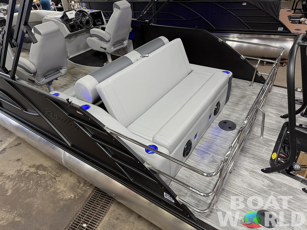 2026 Bentley Pontoons Elite 223 Swingback Tritoon