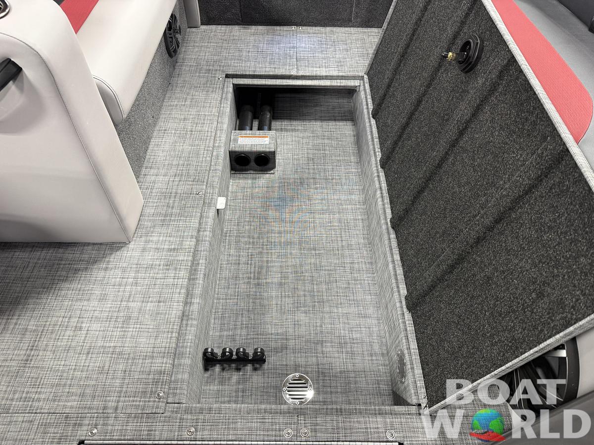 2024 Princecraft Ventura 224 Deckboat 