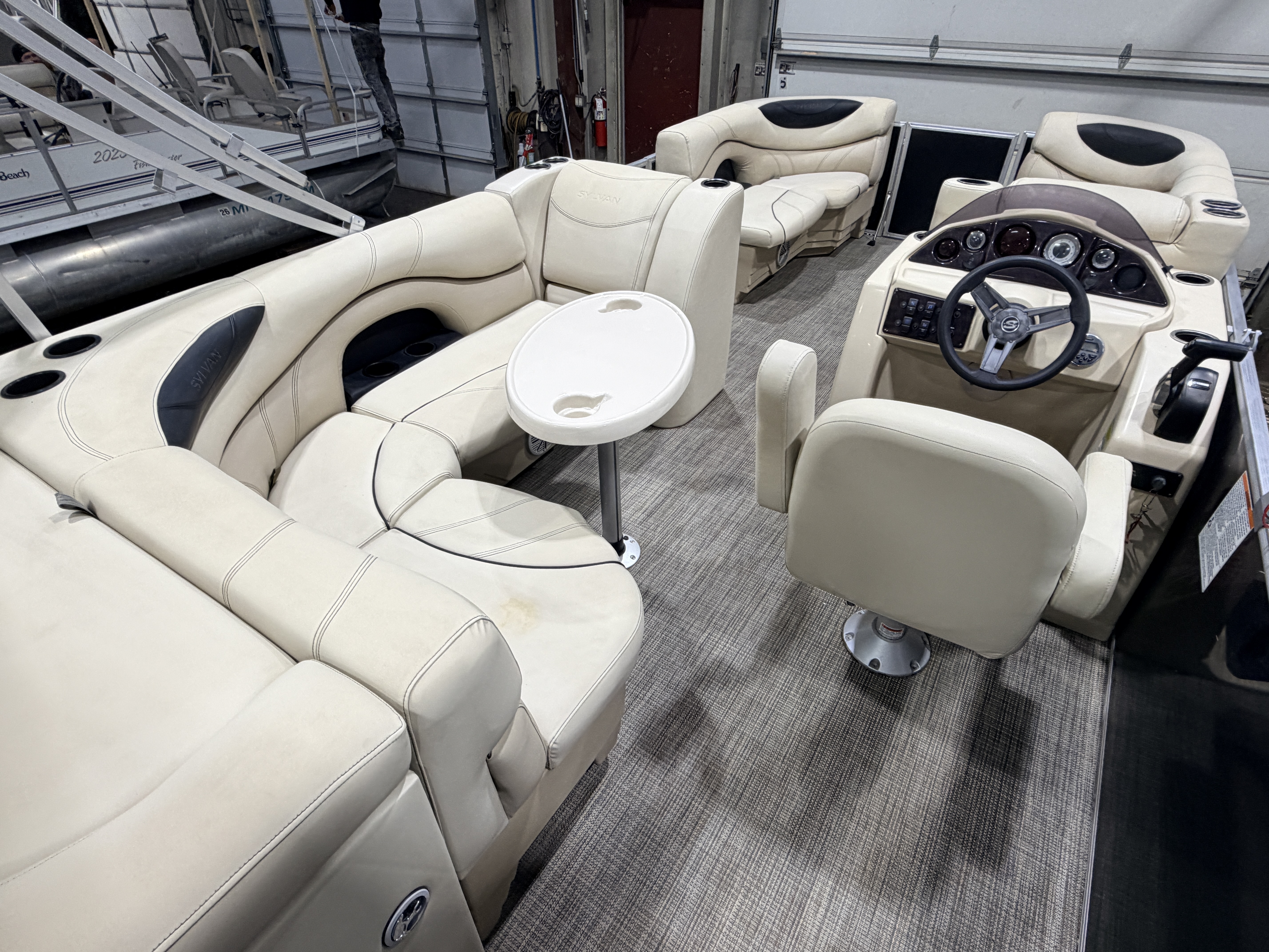 Used 2019 Sylvan Mirage 820 Cruise & 50HP Yamaha 4Stroke