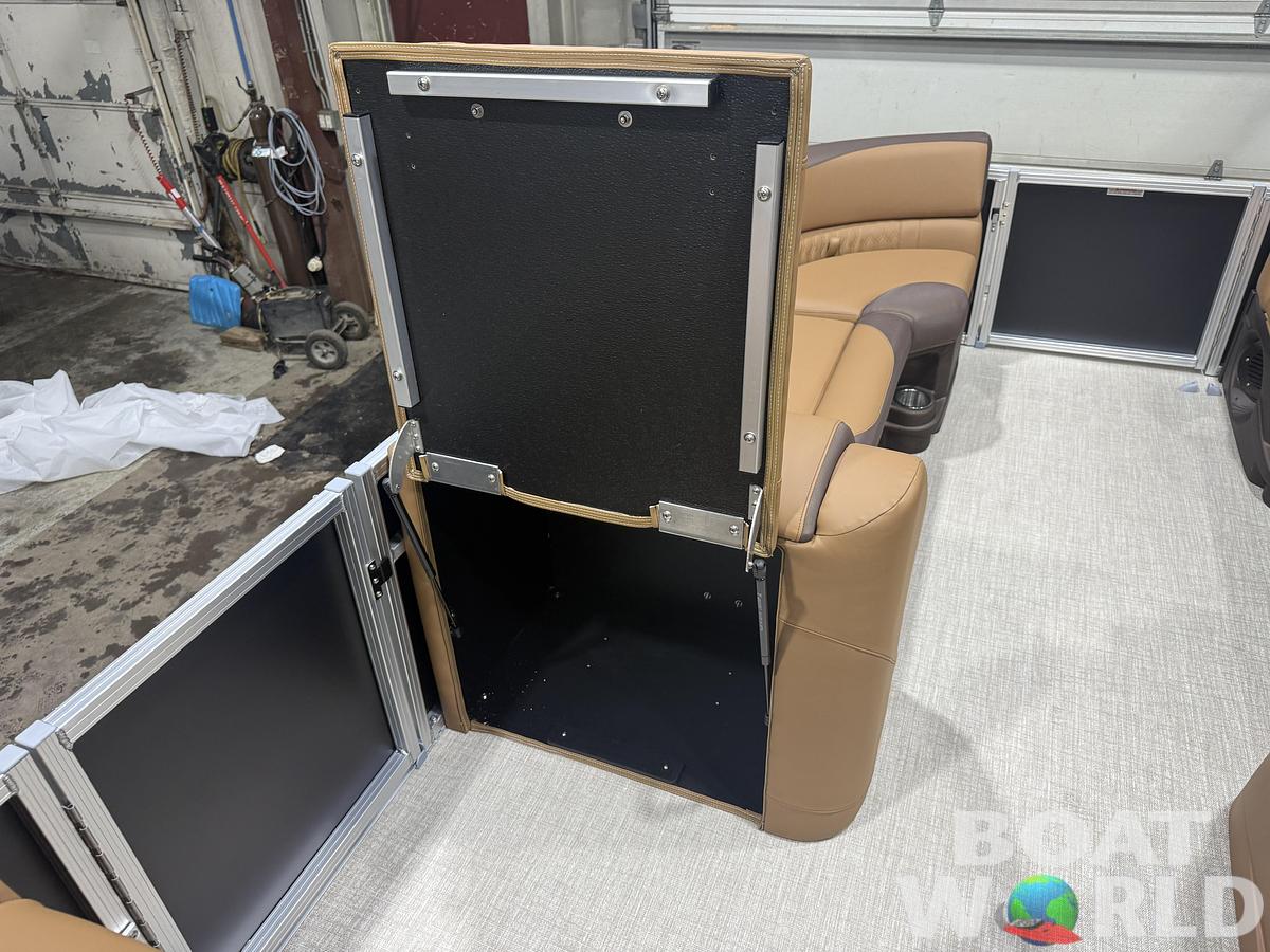 2025 Tahoe Pontoons LTZ 2385 Cruise Rear Bench (CRB) 