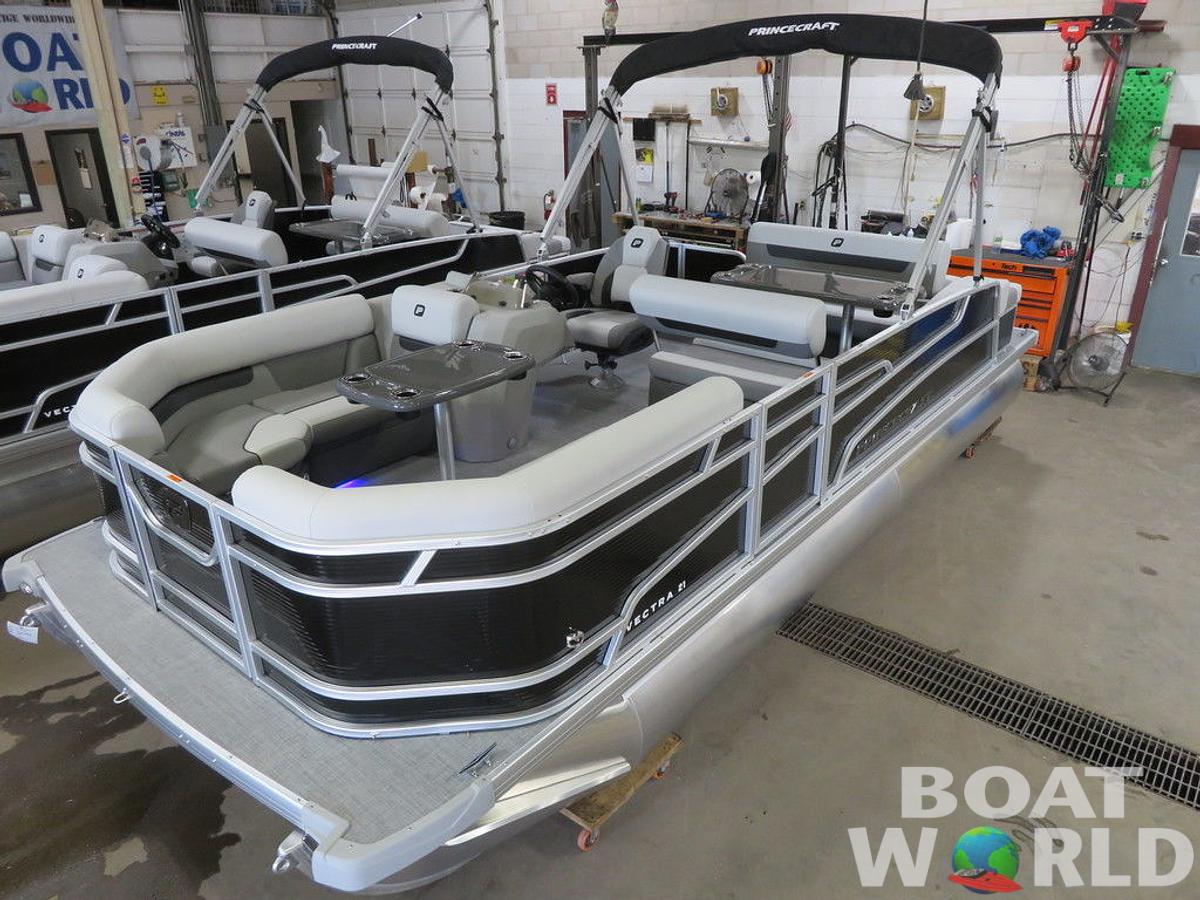 2025 Princecraft Vectra 21 RL Dinette Swingback Pontoon & Mercury 4-Stroke EFI