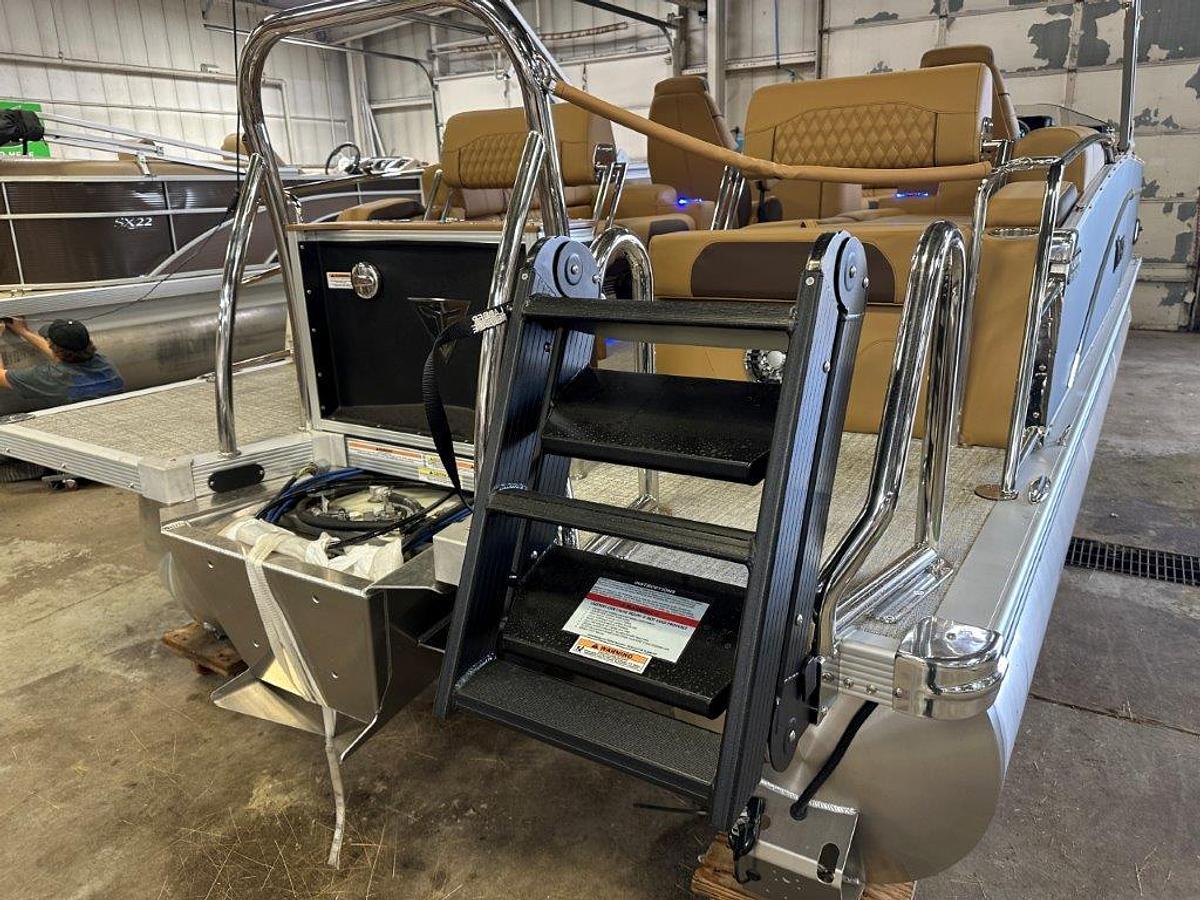 2025 Tahoe Pontoons Cascade 2385 Quad Lounge Shift SS Tritoon & Honda 4-Stroke EFI