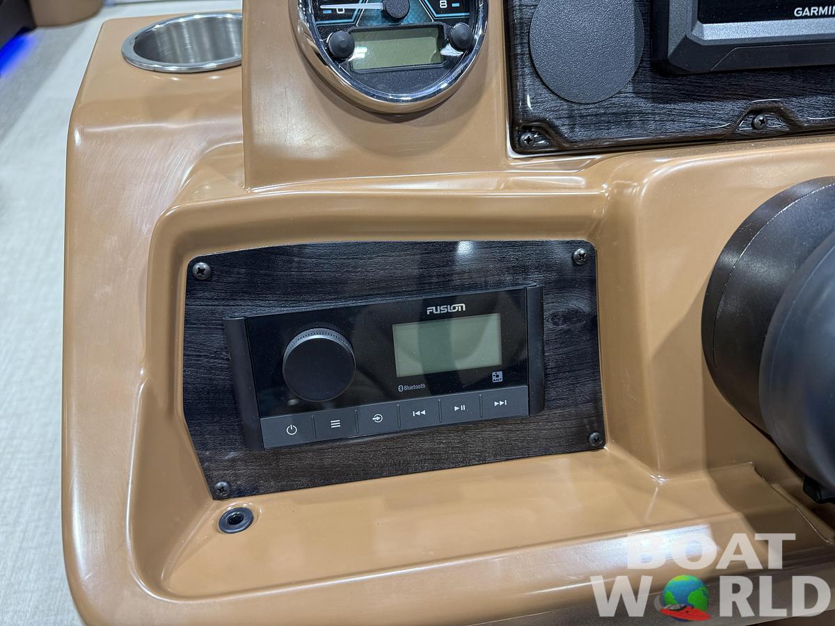 2026 Tahoe Sport 2385 Rear Fish Tritoon $46995