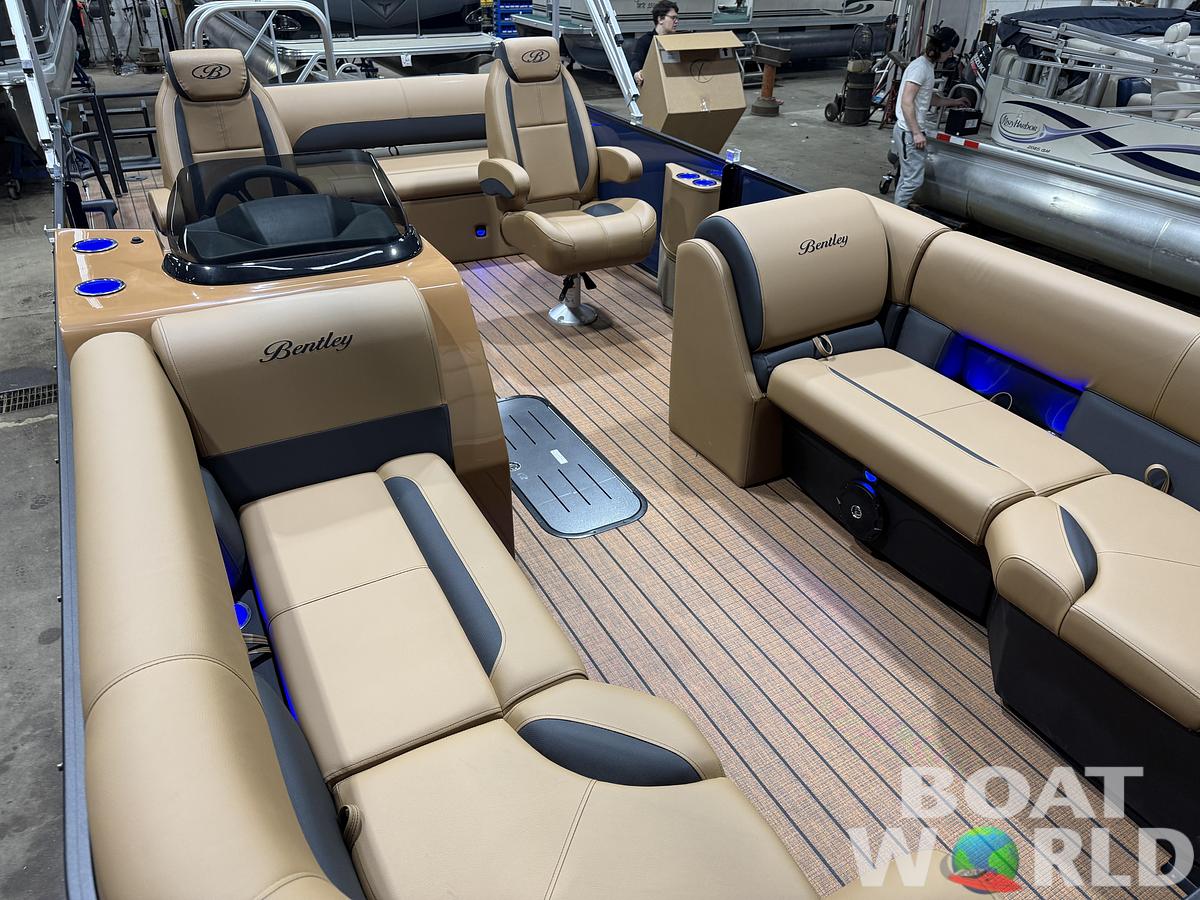 2026 Bentley Legacy 223 Swingback Tritoon $52995