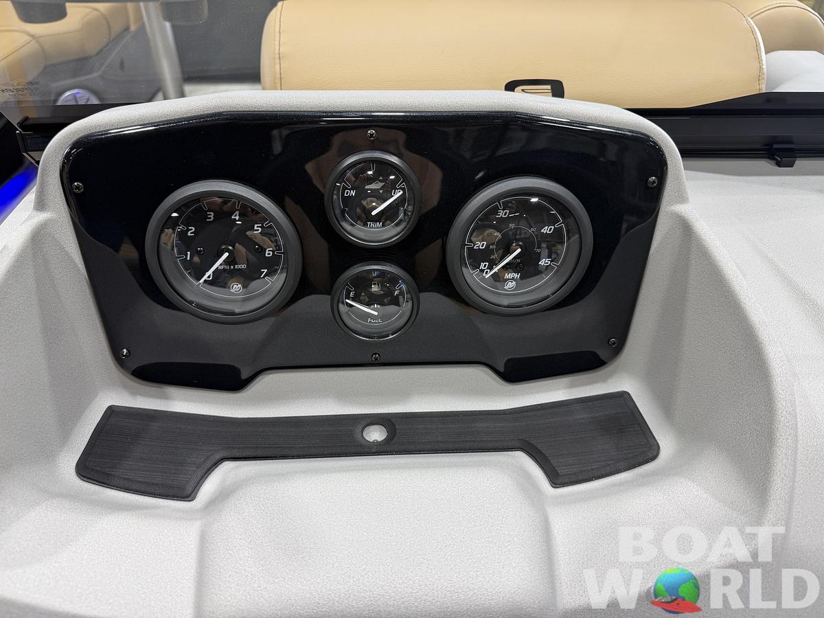 2027 Princecraft Vectra 23 RL SS Swingback Pontoon $36,995