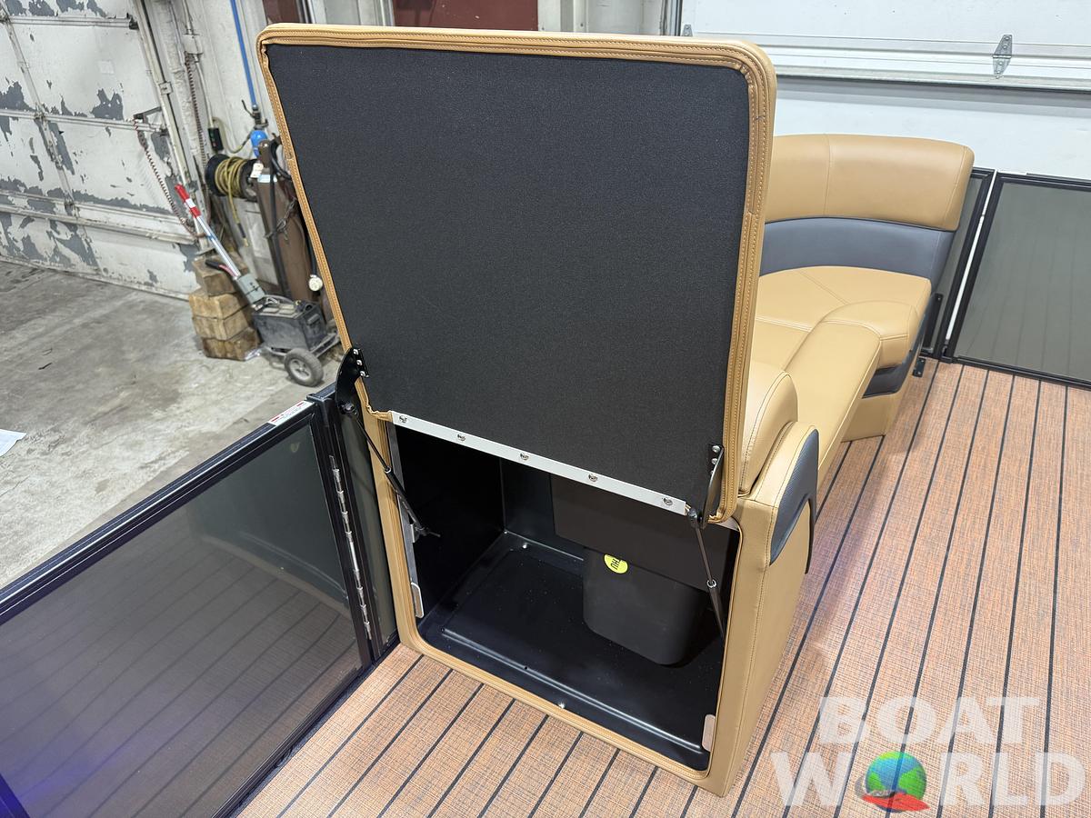 2026 Bentley Pontoons Elite 223 Admiral Quad Lounge Tritoon