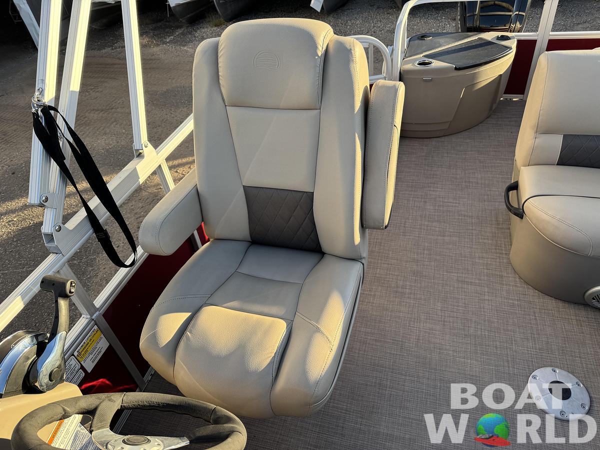 Used 2020 Sun Tracker Fishin Barge 20 DLX Pontoon