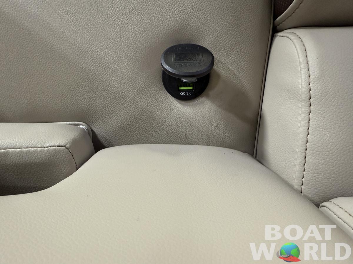 2025 Tahoe Pontoons LTZ 2385 Swingback (VRL) & Honda 4-Stroke EFI