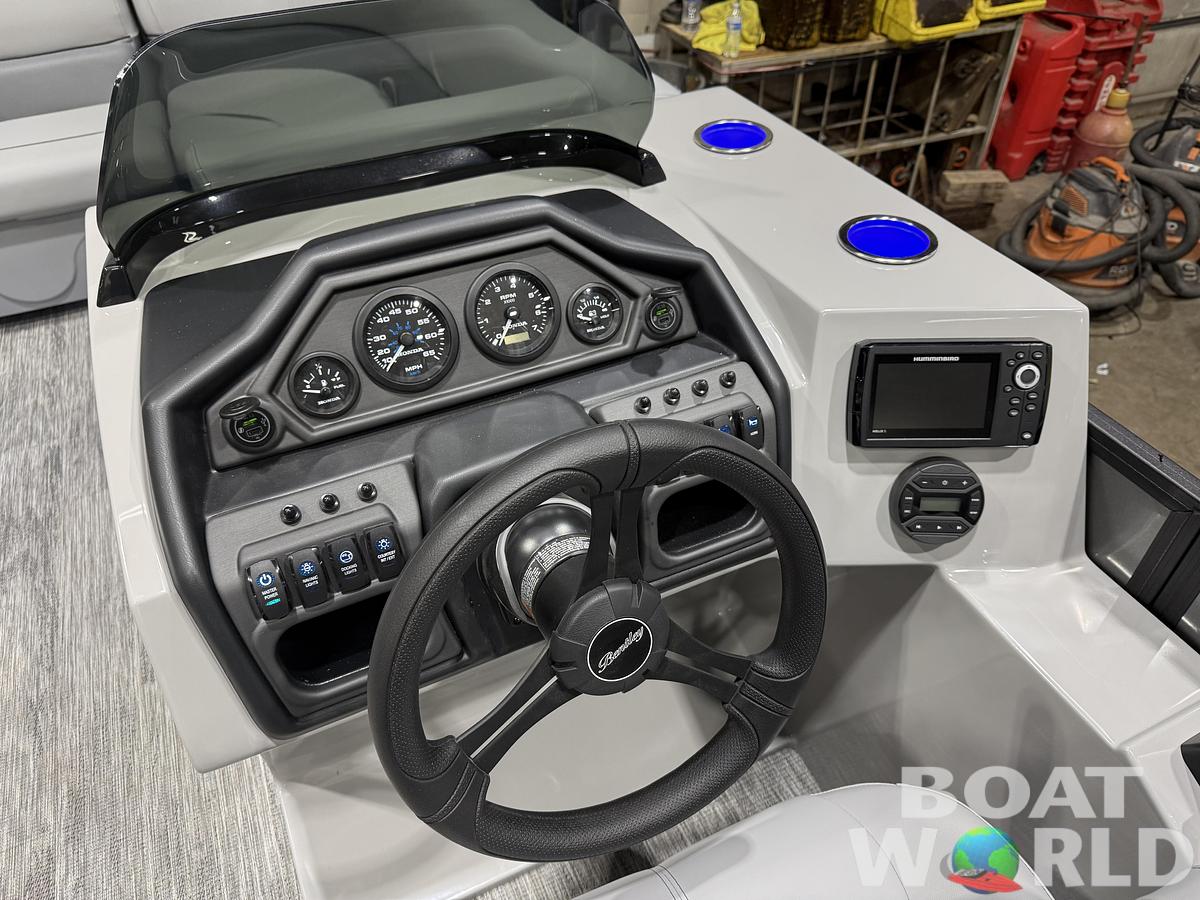 2027 Bentley Legacy 220 Navigator Quad Lounge Pontoon $41995