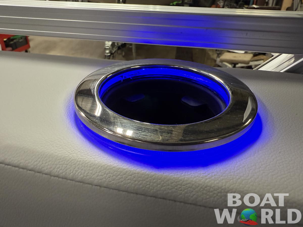 2025 Tahoe Pontoons LTZ 2385 Swingback (VRL) Tritoon & Honda 4-Stroke EFI